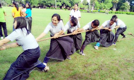 pertandingan tarik tambang antar SKPD se Kota Denpasar