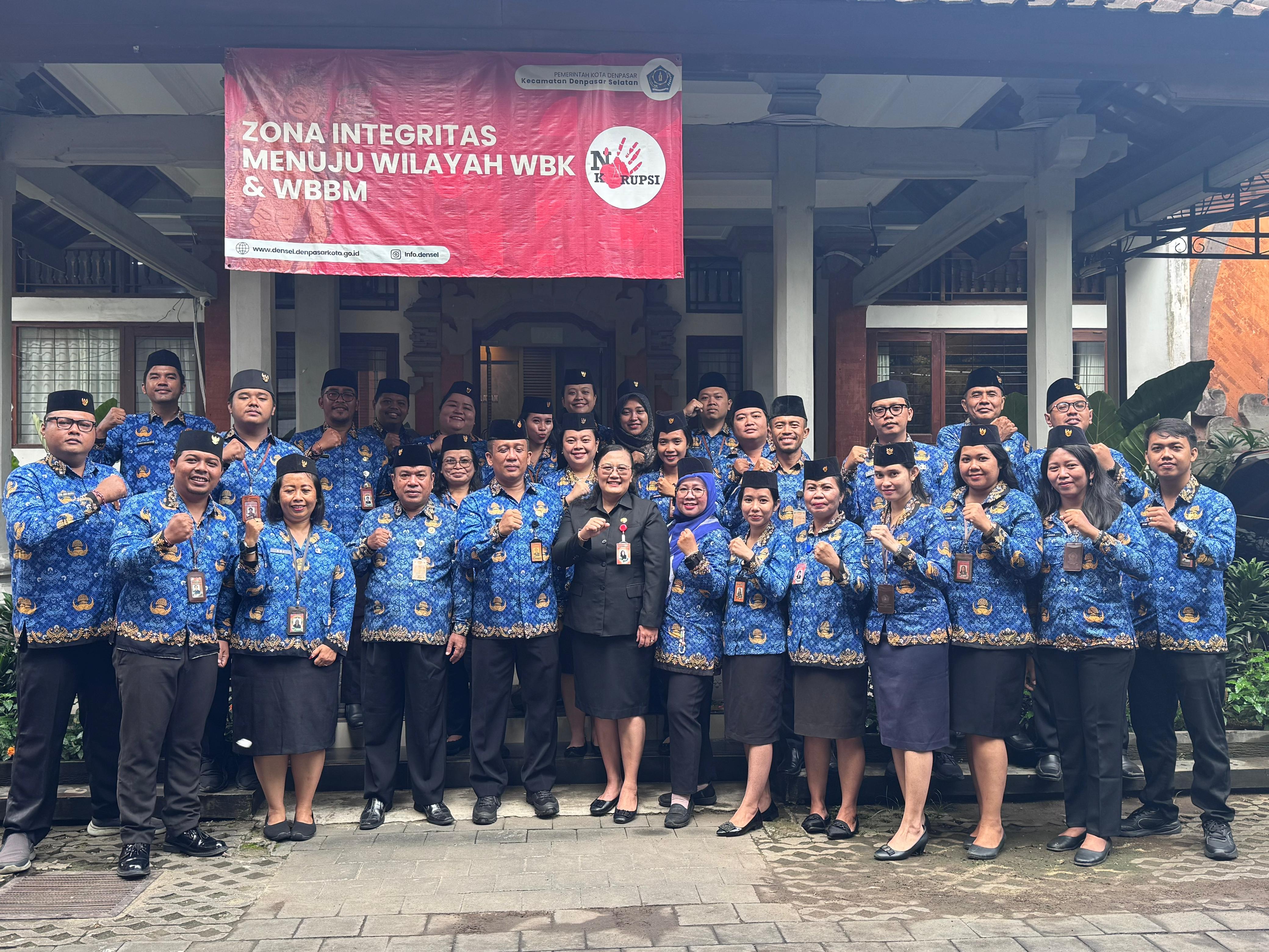 Apel Peringatan HUT KORPRI ke 54 di Kecamatan Denpasar Selatan