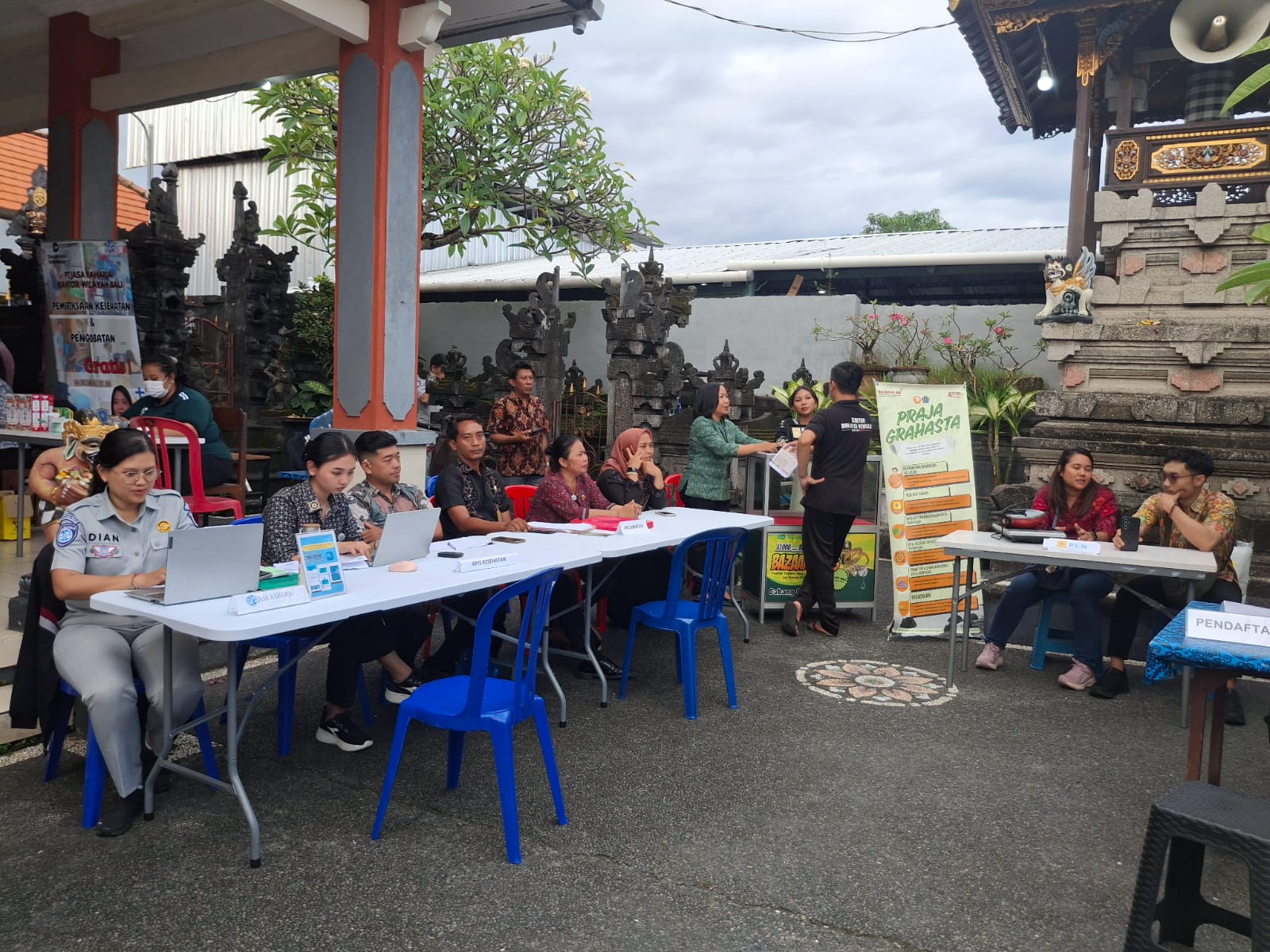 Pelayanan Praja Grahasta di Banjar Kerta Petasikan, Desa Sidakarya